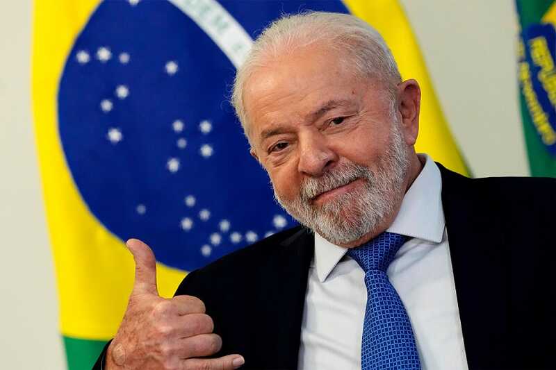 Президент Бразилии призывает Путина и Зеленского сесть за стол переговоров и прекратить войну