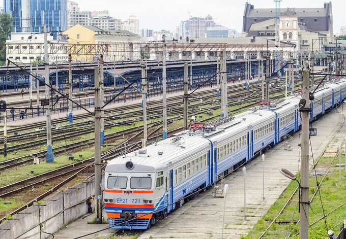 Нацполиция проводит обыск на Киевском электровагоноремонтном заводе