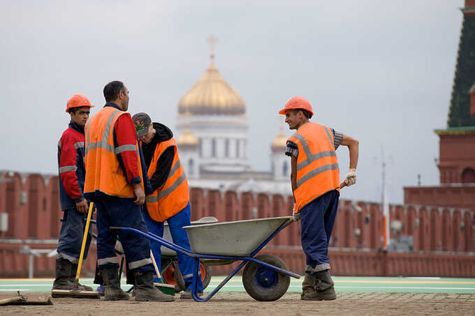 В России внедрят цифровой профиль мигрантов