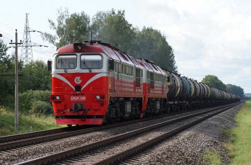 Локомотив грузового поезда в Белгородской области был разрушен взрывом