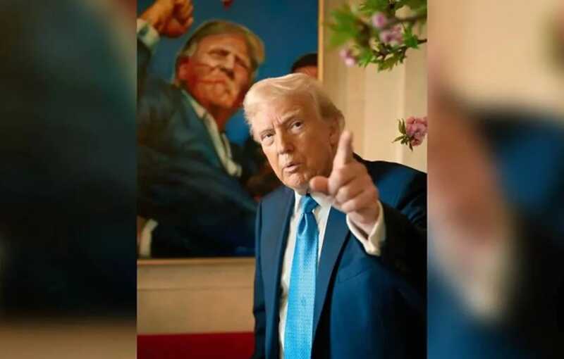 Трамп дал интервью, на фоне которого находился портрет, подаренный ему Путиным