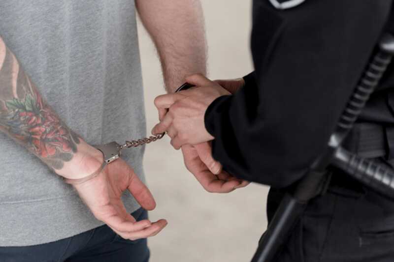 В Санкт-Петербурге задержаны сообщники аферистов, обманувшие 120 человек