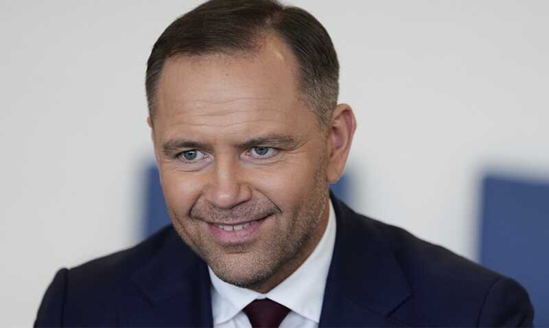 Новый глава Польши Кароль Навроцкий приступил к исполнению обязанностей