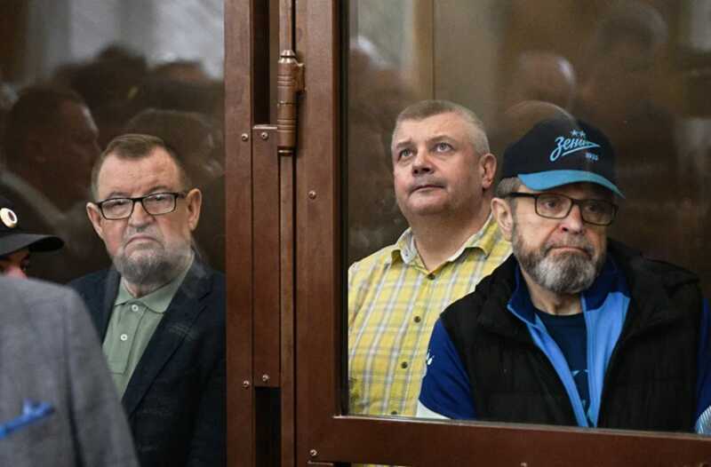 Генералы из МВД Санкт-Петербурга осуждены за получение крупных взяток и махинации с МРЭО
